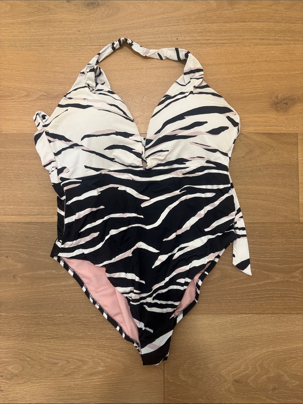 Bar Iii Tummy-Control One-Piece On The Hunt Nwt